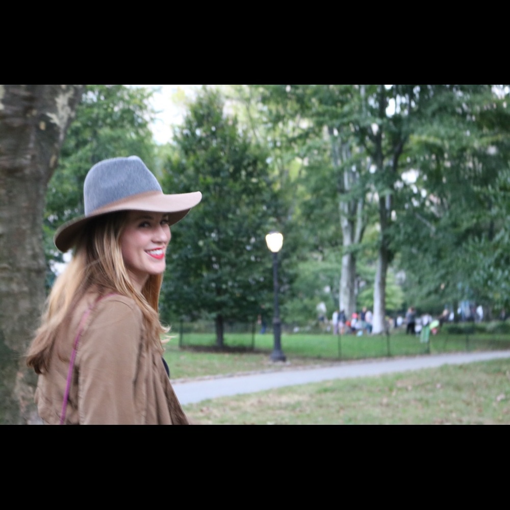 Meet your Posher, Alexandra